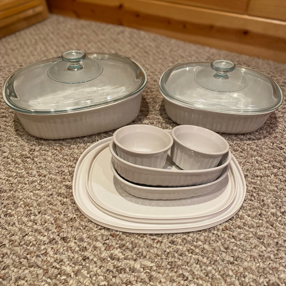 CorningWare French White 8-Piece Ceramic Stoneware Casserole Set with Lids